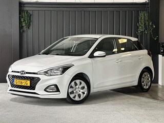 Hyundai i20 1.0 T-GDI Comfort | 1 Eigenaar | Carplay | Achteruitrijcamera | Navigatie | Cruise Control | DAB Ontvanger |