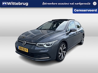 Volkswagen Golf 1.4 eHybrid Style / AUTOMAAT/ PANO/ TREKHAAK/ STANDKACHEL/ ACC/ PARK.SENSOR.V+A/ CAMERA/ MEMORY SEAT/ MASSAGE/ STUUR+STOELVERWARM./ DODEHOEK/ KEYLESS/ APP-CONNECT/ IQ.LIGHT/ NAVI/ DAB/ RIJ-MODI/ 18'' LMV