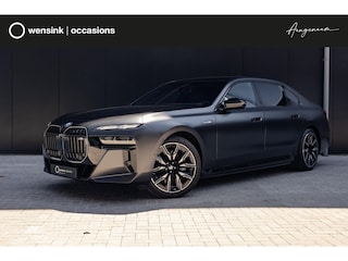 BMW i7 M70 xDrive 106 kWh | SOH 97% | M-Pakket | Iconic Glow | Sky Lounge | Travel En Comfort Systeem | Bowers & Wilkins | Innovatie Pakket | Executive Pakket | Executive Lounge | Connoisseur Pakket | Airco akoestisch pakket |