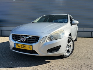 Volvo V60 2.0 D3 R-Design