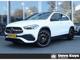 Mercedes-Benz GLA 180 AMG Line Panoramadak | Distronic | Apple Carplay