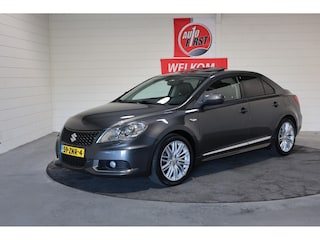 Suzuki Kizashi 2.4 Sport, Topstaat, Veel luxe, Dealer onderhouden, Leder, Clima, Cruise, Schuifdak, 18 inch, Xenon, Blue tooth, Isofix, Parekeersensoren,