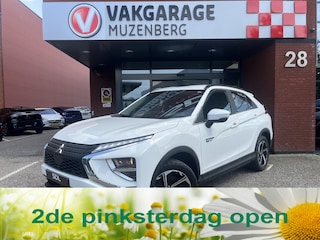 Mitsubishi Eclipse Cross 2.4 PHEV Intense // LED // CAMERA // KEYLESS // CARPLAY // CLIMA // STOELVERWARMING //