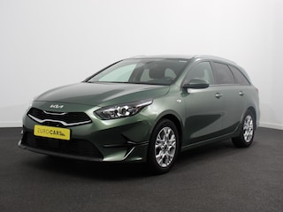 Kia Ceed Sportswagon 1.0 T-GDi 120pk DynamicLine Climate control Cruise control Achteruitrijcamera Verwarmde voorstoelen Stuurverwarming Afneembare trekhaak Navigatie Apple Carplay/ Android Auto Extra Getint Glas