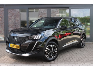 Peugeot 2008 EV GT 50 kWh | Pano-dak | Trekhaak | Stoelverwarming | Adaptive-cruise | Carplay | Camera | All-Season | BLIS |