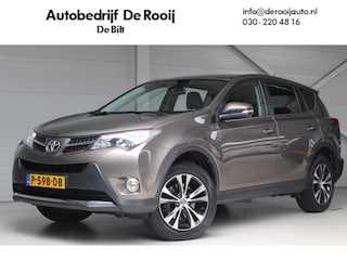 Toyota RAV4 2.0 Style 4WD Automaat Navigatie | Cruise control | Camera | Trekhaak | 4 Seizoenen banden