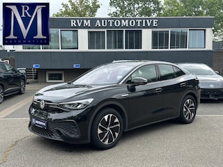 Volkswagen ID.5 PRO PERFORMANCE 77 kWh SOH 92% | CAMERA | STOEL + STUURVERWARMING | RIJKLAAR GELEVERD MET 12 MND BOVAG GARANTIE |