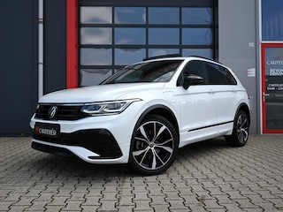 Volkswagen Tiguan 1.4 TSI eHybrid R-Line Business+ 245PK | Pano | Matrix IQ Led | Trekhaak | 360 | Head-Up | ACC | Alcantara | Stoel & Stuurwielverwarming | 20'' | Keyless | Ambient | Digitaal Dash | Carplay / Android Auto | Nav | Flippers