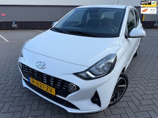 Hyundai i10 1.0 Comfort*1eEigenaar*NAVI-CarPlay*Cruise*Airco*Park-Sensoren*Velgen*Bluetooth*NAP*APK*
