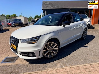 Audi A1 Sportback 1.2 TFSI Admired/S-Line/Nl Auto/Navigatie/Lm Velgen.