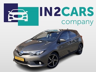 Toyota Auris 1.8 Hybrid Dynamic Ultimate *All-weather banden*