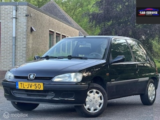 Peugeot 106 1.1 XR/NAP/APK/TREKHAAK/AUTOMAAT/