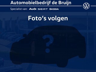 Volkswagen T-Roc 1.5 eTSI 150pk DSG R-Line Blackstyle (Pano,Camera)