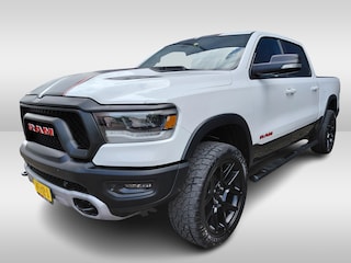 Dodge Ram 1500 5.7 V8 4x4 Crew Cab Longhorn /HEMI/REBEL