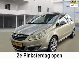 Opel Corsa 1.4-16V Cosmo/PANO/NAVI/FIETSENDRAGER IN KENTEKEN