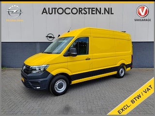 Volkswagen Crafter 35 2.0 TDI L3H3 Highline Airco Trekhaak Comfort Plus bestuurdersstoel Cruise Control Camera Pdc Bluetooth Voorruitverwarming Inbouwkasten Omvormer Signaleringsverlichting Betonplex Vloer Wandbetimmering Licht- en regensensor 3.000KG Trekgewicht 1e Eigenaar Origineel Nederlandse Bus