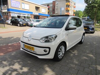 Volkswagen Up 1.0 60PK BMT Airco/Cruise/elektr dak etc