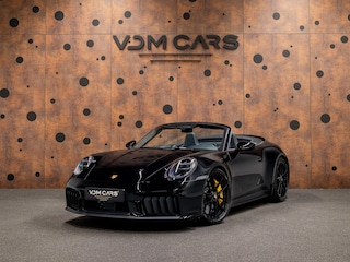 Porsche 911 Cabrio 3.6 T-Hybrid Carrera 4 GTS | PCCB | Burmester | Lift | InnoDrive | 18-weg | Carbon |