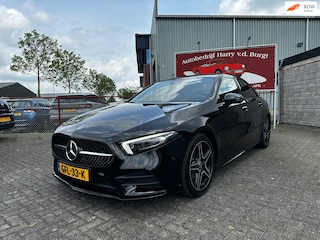 Mercedes-Benz A-klasse 250 4MATIC AMG Premium Plus | Pano | Camera | Keyless | Sfeerverlichting | Burmester
