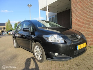 Toyota Auris 1.6-16V Sol