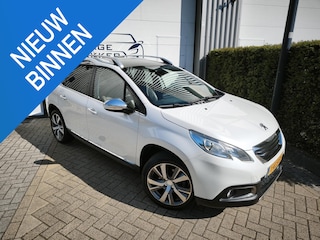 Peugeot 2008 1.6 VTi Féline Panorama Trekhaak Navigatie Airco