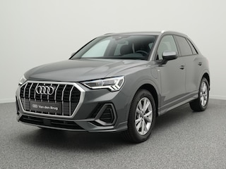 Audi Q3 S-Line 45 TFSI e 245 PK | LED | 360 Camera | Stoelverwarming | Keyless | Stoelverwarming | Wegklapbare trekhaak | Adaptieve Cruise controle |