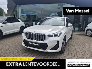 BMW X1 xDrive25e | M-SPORT | PANO-SCHUIFDAK | LEER | 360 CAMERA | STOELVERWARMING | HEAD-UP
