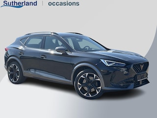 Cupra Formentor 1.4 e-Hybrid VZ Performance | Wegklapbare trekhaak | Elek. klep | Stuur & Stoelverwarming | Camera | Adaptive cruise control | Memory seats