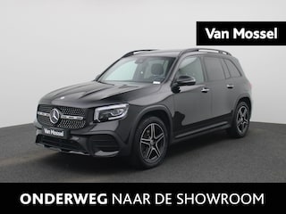 Mercedes-Benz GLB 200 4MATIC AMG Line | PANORAMADAK | ACHTERUITRIJCAMERA | SFEERVERLICHTING | MEMORY | STOELVERWARMING | ELEKTRISCHE KOFFERKLEP |