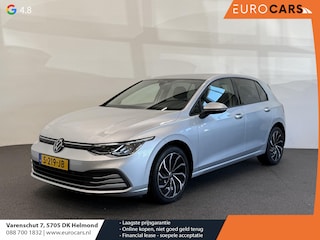 Volkswagen Golf 1.0 TSI 110pk Life Lounge Apple Carplay Android Auto Parkeersensoren Cruise Control DAB Climate Control LED Koplampen Bluetooth Lichtmetalen Velgen