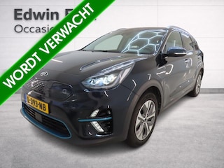 Kia Niro e-Niro DynamicPlusLine 64 kWh | SOH 100% | 3 Fase laden | Schuif/kanteldak | Half Leder | Andriod Auto | Apple carplay | Navigatie