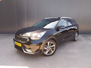 Kia Niro 1.6 GDi First Edition 1e EIGENAAR OPEN DAK CAMERA HALF LEER LED NAVI CRUISE ECC