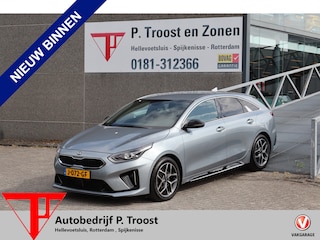 Kia ProCeed 1.0 T-GDI GT-Line Nederlandse auto! Apple carplay/Achteruitrijcamera/Stoelverwarming/Stuurverwarming/Cruise control/Lane assist/Climate control/Parkeersensoren/DAB/Navigatie 2E PINKSTERDAG GEOPEND VAN 12:00 TOT 17:00 (ROTTERDAM&HELLEVOETSLUIS)