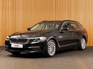 BMW 5-serie Touring 520i 17 " | LEDER | COMFORTSTOELEN | CAMERA