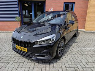 BMW 2-serie Tourer 218I EXECUTIVE ED.,AUTOMAAT,Trekhaak,PDC,Dealerond.Navi
