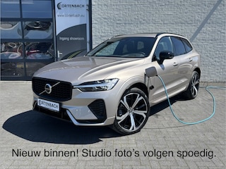 Volvo XC60 2.0 T6 Plug-in hybrid AWD Plus Dark Long Range | Zwenkbare trekhaak | Panorama dak | Adaptieve cruise | Memory | Blis |