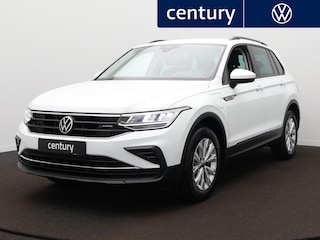 Volkswagen Tiguan 1.4 TSI eHybrid Life Automaat - Trekhaak - ACC - Navigatie - LED - Camera - Achterklep elektrisch - Climatronic