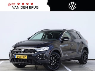 Volkswagen T-Roc 1.5 TSI Life Business 150 pk DSG | Climate control | Achteruitrijcamera | 18" Lichtmetalen velgen | Trekhaak | Navi via App-Connect |