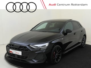 Audi A3 Sportback 45 TFSI e S edition Competition | SoH 100% | Panoramadak | Head-up display | SONOS audio | Parkeerassistent | Sfeerverlichting | Achteruitrijcamera | Adaptieve cruise control | Navigatie Plus |