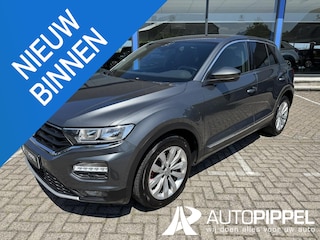 Volkswagen T-Roc 1.5 TSI Sport | App-connect | Led | ACC | el. A-klep | 17"LMV | Stoelverw.