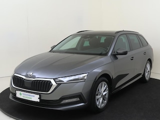 Skoda Octavia Combi 1.0 e-TSI Business Edition | Trekhaak | Keyless | Navigatie | Elektrische achterklep | Parkeersensoren | CarPlay | Lane- en frontassist |