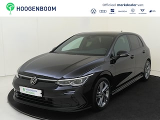 Volkswagen Golf 1.5 TSI R-Line Business | Parkeerassistent | Dodehoek detectie | Navigatie | LED Plus verlichting | Adaptieve cruise control | Achteruitrijcamera | Sfeerverlichting |