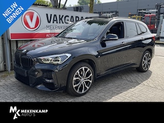 BMW X1 xDrive25e High Executive Edition M Sport 19"/Panoramadak/Leder + memory + stoelverwarming/Harman Kardon/Adaptieve cruise/Keyless/Camera/Apple Carplay & Android Auto