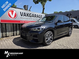 BMW X1 xDrive25e High Executive Edition M Sport 19"/Panoramadak/Leder + memory + stoelverwarming/Harman Kardon/Adaptieve cruise/Keyless/Camera/Apple Carplay & Android Auto