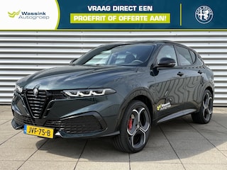 Alfa Romeo Tonale 1.3 Ibrida Plug-In Q4 Veloce Stoelverwarming- verkoeling | Park assist | Harman Kardon Premium Audio met 14 speakers | Tech Pack | Panoramisch schuif/kanteldak met zwarte dakstrips | 8-voudig elektrisch verstelbare stoelen voor met 3 memory knoppen voor bestuurder | 20'' lichtmetalen velgen