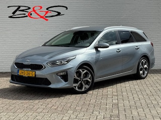 Kia Ceed Sportswagon 1.4 T-GDi DynamicLine Dealeronderhouden Cruise control Climate control Navigatie Apple / Android Trekhaak