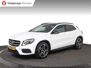Mercedes-Benz GLA 180 Business Solution AMG Night Upgrade | NAP | Automaat | Pano | Leder/Alcantara | Camera | Keyless