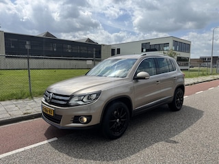 Volkswagen Tiguan 1.4 TSI Sport&Style Leer/LED/Trekhaak/Xenon