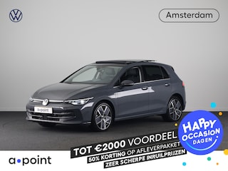 Volkswagen Golf 1.5 eHybrid Style Edition 204 pk Automaat (DSG) | Verlengde garantie | Navigatie via App | Panoramadak | Parkeersensoren (Park assist) | Achteruitrijcamera | Stoelverwarming |