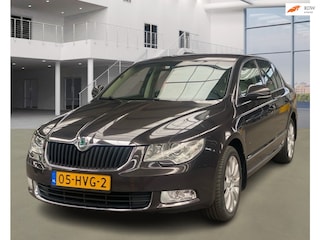 Skoda Superb 1.8 TSI Elegance AUT CARPLAY NAVI PSENSOR CRUISE 2 X SLEUTELS